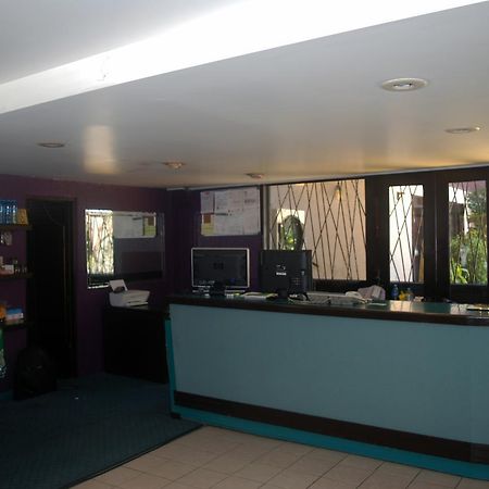 Hotel Suites Royal تيجوانا المظهر الخارجي الصورة